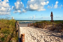 Rowy, Zugang zum Slowinzischen Nationalpark Sie sehen einen Strandzugang zum Slownizischen Nationalpark in der Nähe von Rowy