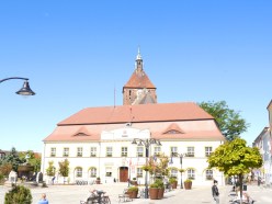 Rathaus von R genwalde Ratusz Darlowo